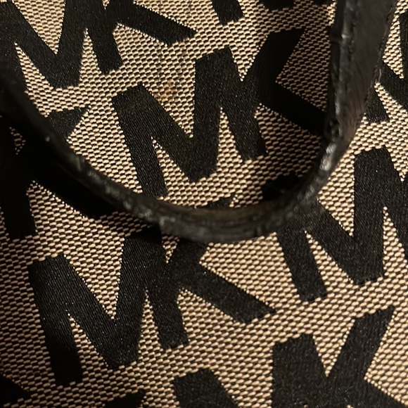 💎FLASH SALE💎  MICHAEL KORS monogram tote - Picture 8 of 9